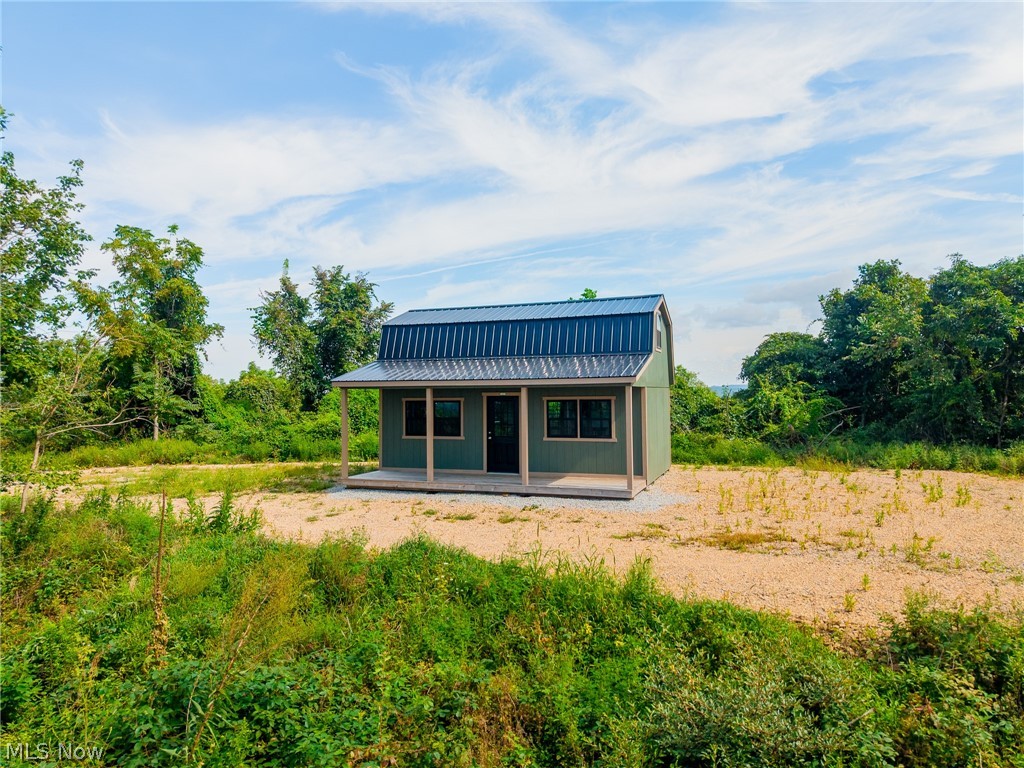Putney Ridge Road Quaker City OH 43773