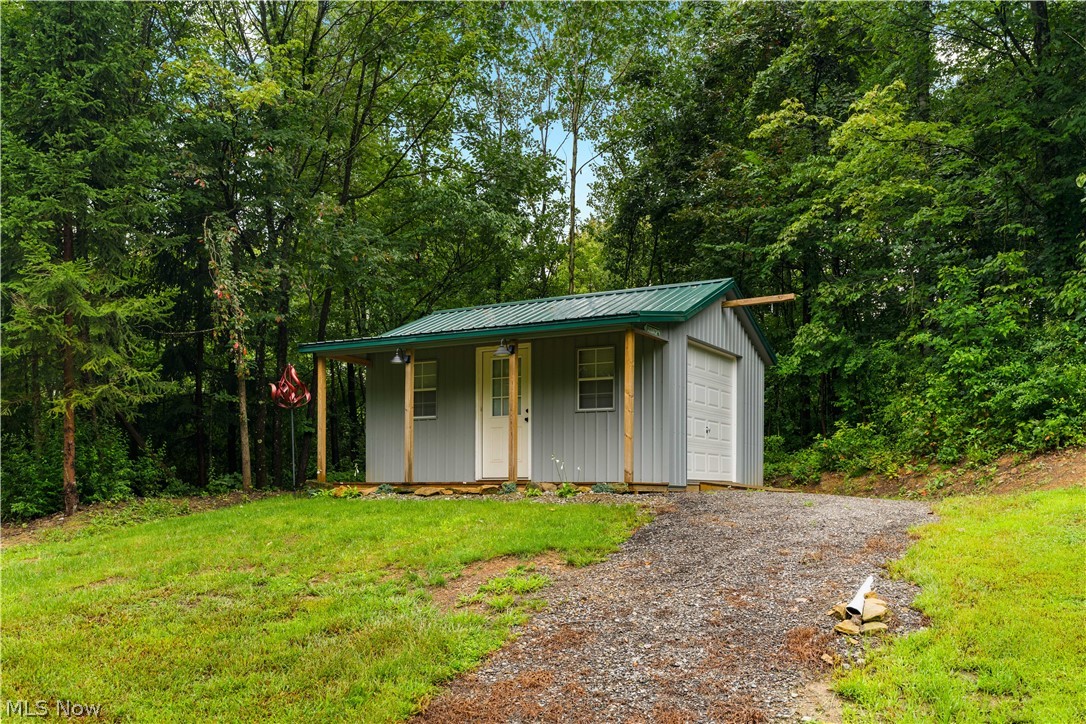 17881 Horseshoe Bend Road E Newcomerstown OH 43832