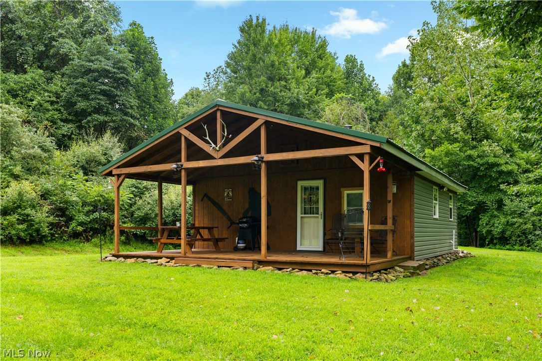 17881 Horseshoe Bend Road E Newcomerstown OH 43832