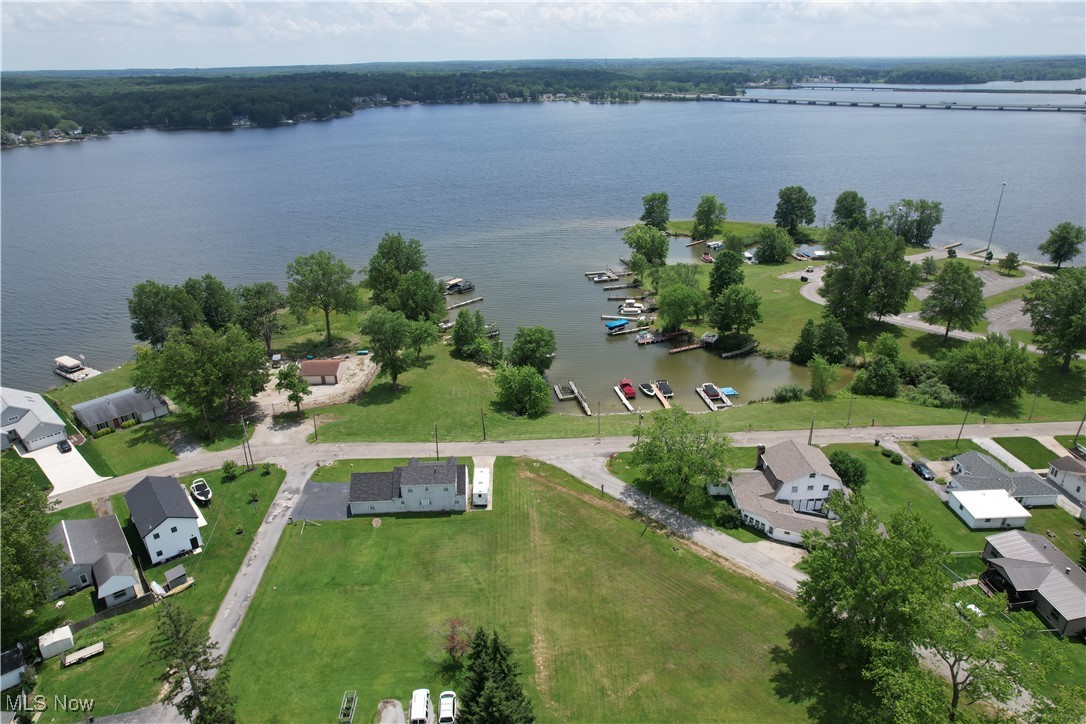 Normandy Road Lake Milton OH 44429