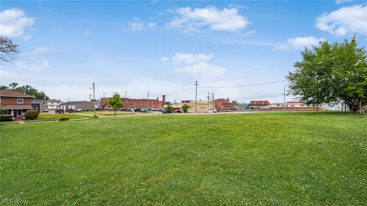 1007 Gaston Avenue Cambridge OH 43725