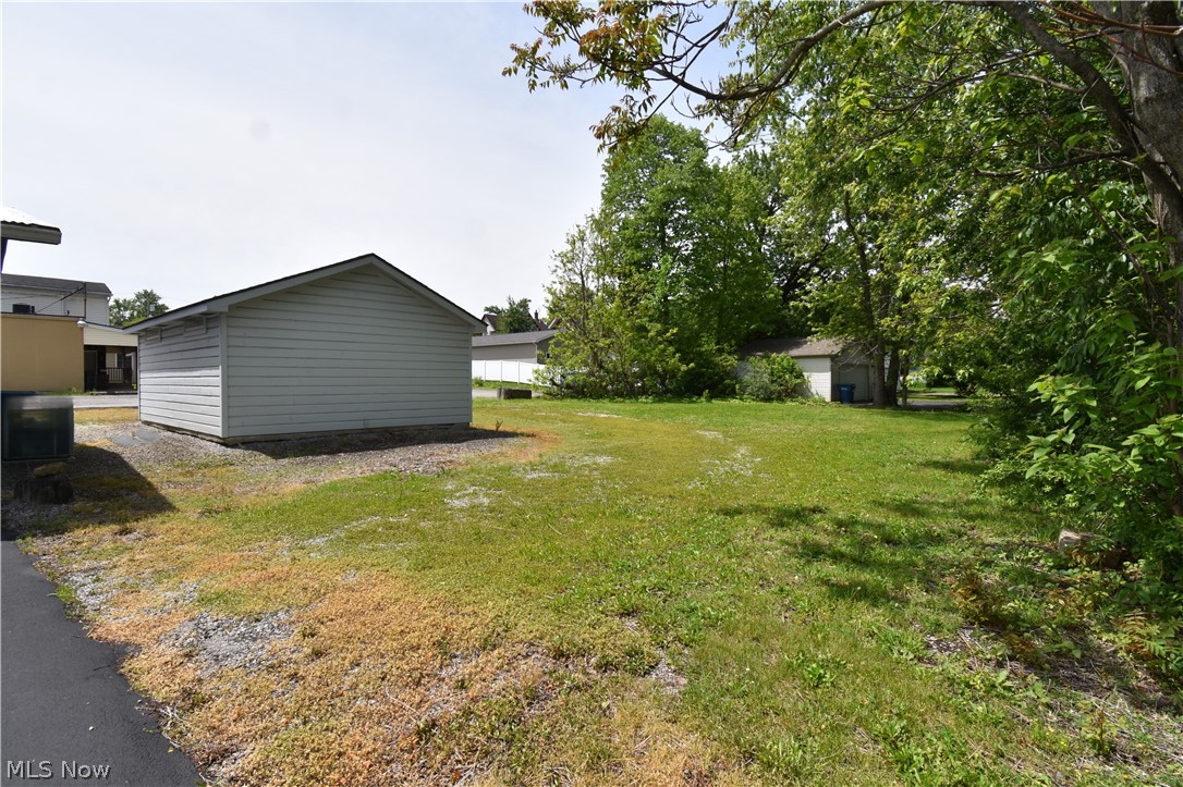 134 North Main Street Hubbard OH 44425