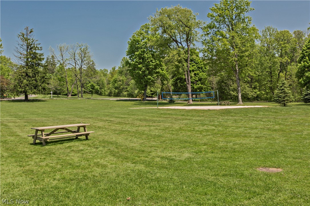 V/l #17 Chillicothe Road Chagrin Falls OH 44023