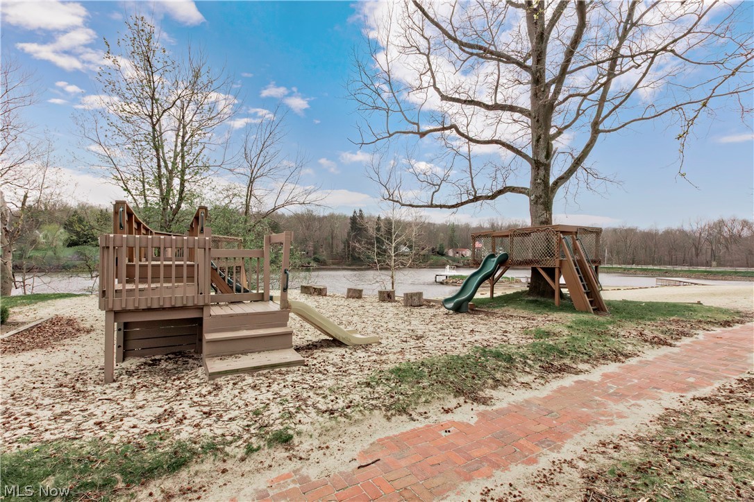 V/l #17 Chillicothe Road Chagrin Falls OH 44023