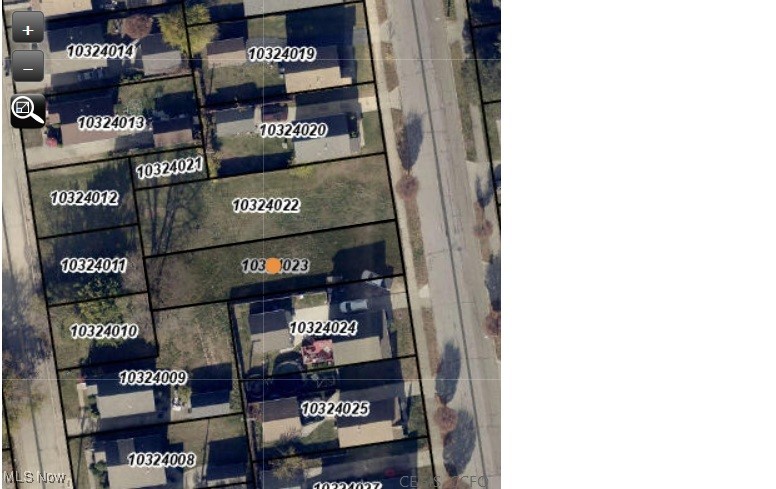 E 46 Street Cleveland OH 44103