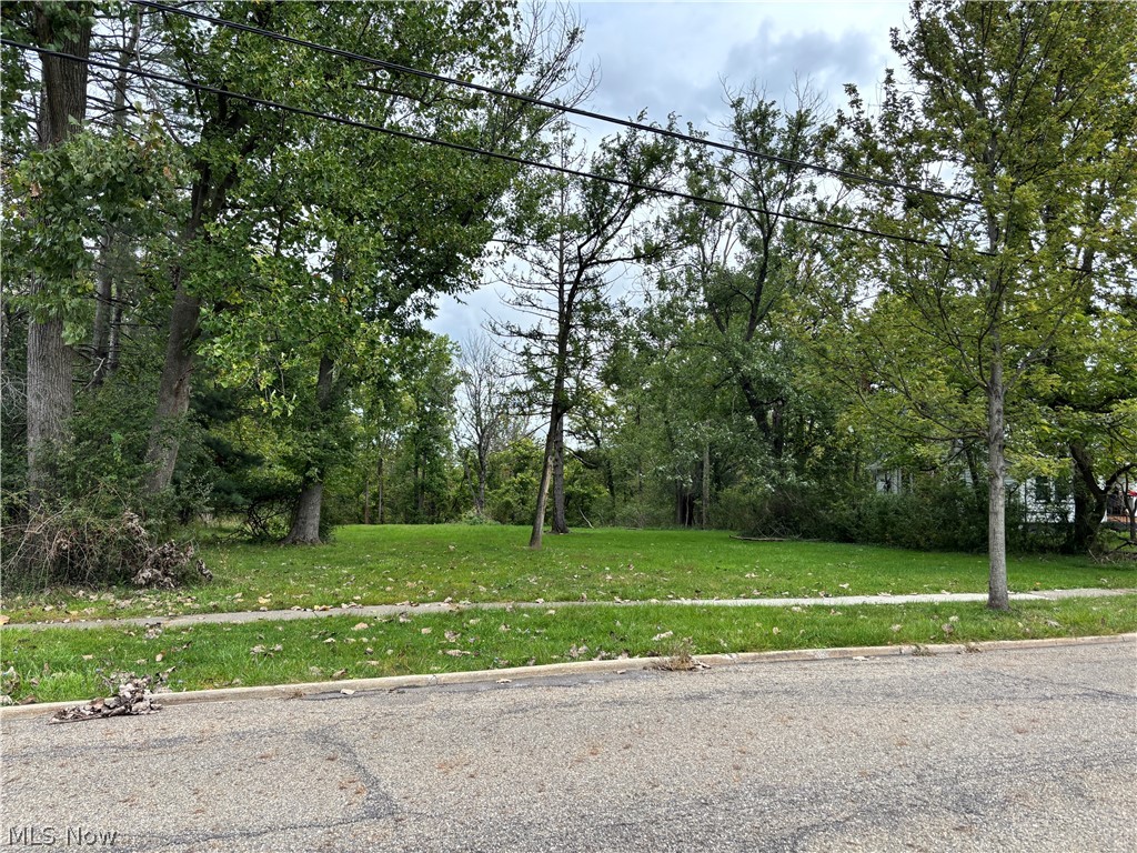 787 Archer Road Bedford OH 44146