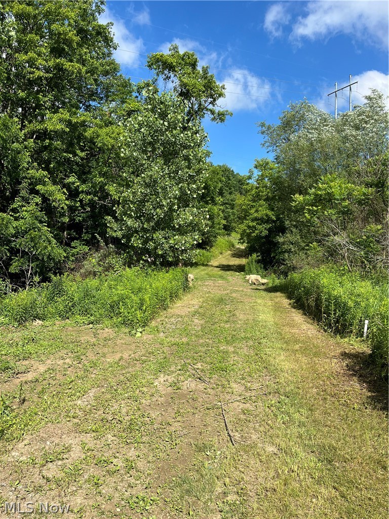2492 Irish Ridge Road East Liverpool OH 43920
