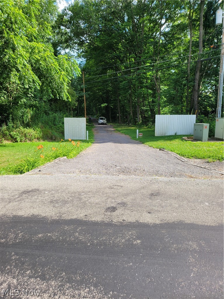 10088 Knowlton Road Garrettsville OH 44231