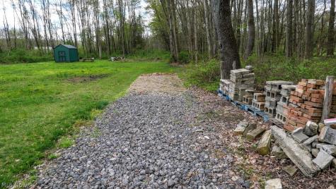 10088 Knowlton Road Garrettsville OH 44231