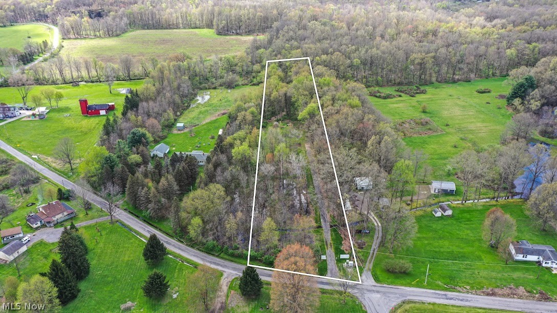 10088 Knowlton Road Garrettsville OH 44231