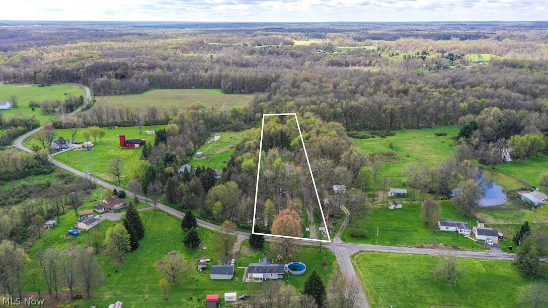 10088 Knowlton Road Garrettsville OH 44231