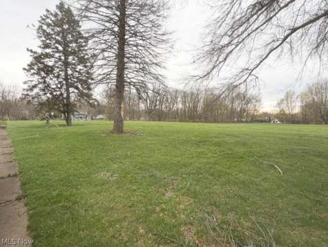 2219 Massachusetts Avenue SE Massillon OH 44646
