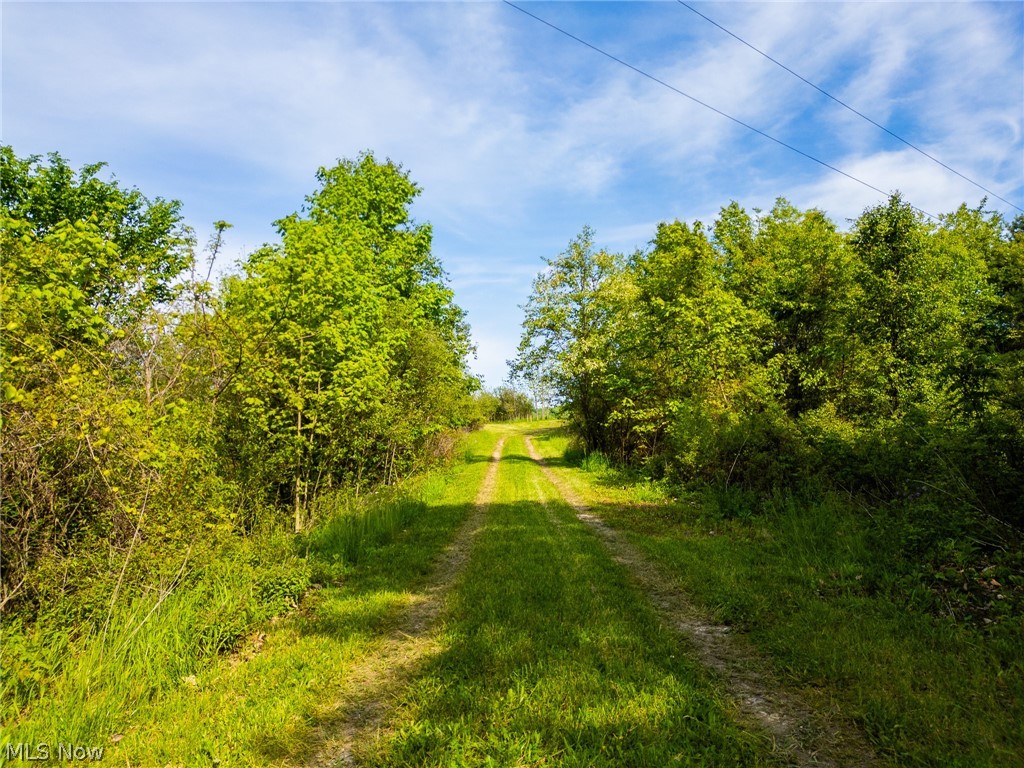 5123 School House Road Frazeysburg OH 43822