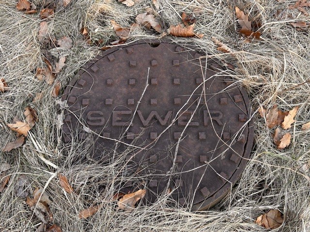 2021 Akron Peninsula Road Cuyahoga Falls OH 44313