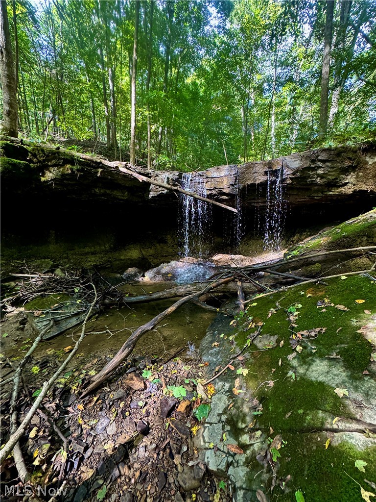 27601 Township Road 47 Coshocton OH 43812