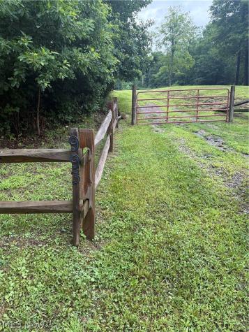 Township Road 382 Steubenville OH 43952