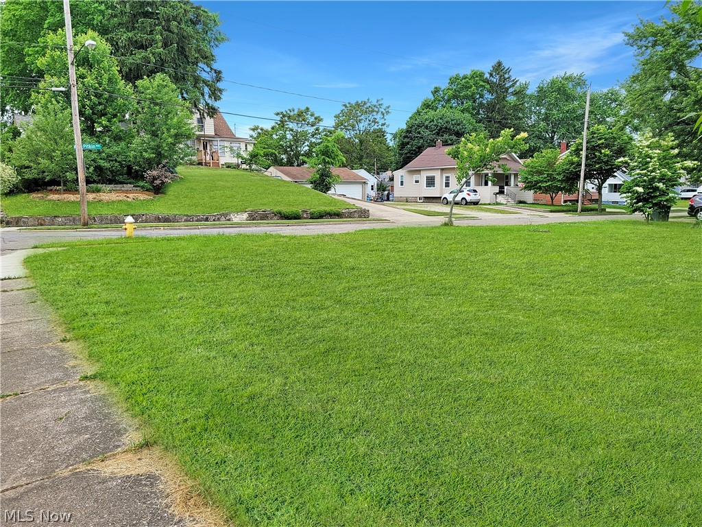 1091 Pitkin Avenue Akron OH 44310