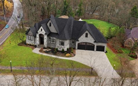 1245 Riverwoods Drive Akron OH 44313