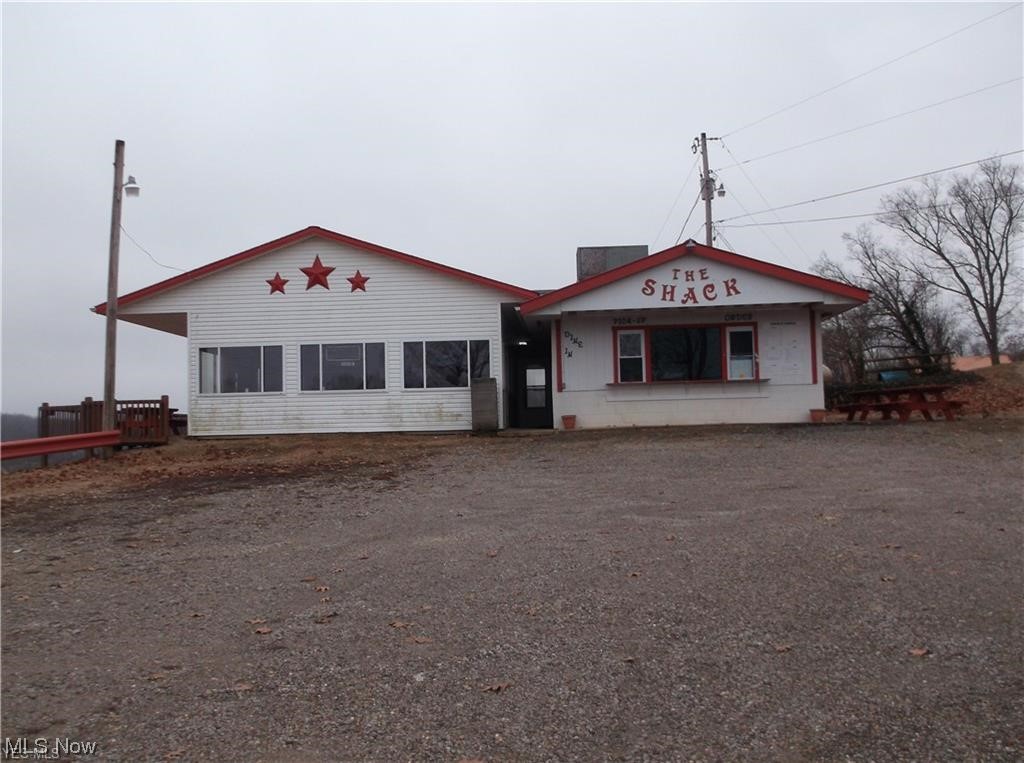 19510 Leatherwood Road Salesville OH 43778