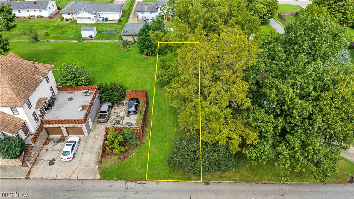 Geneva Avenue Struthers OH 44471