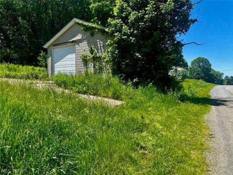 1028 Arbor Road NE Minerva OH 44657