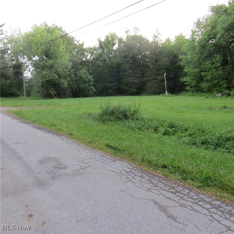 Goodland Street SE Waynesburg OH 44688