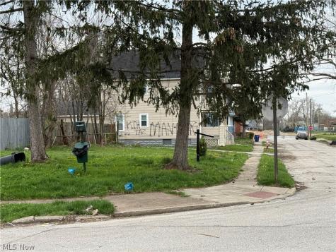10904 Notre Dame Avenue Cleveland OH 44104