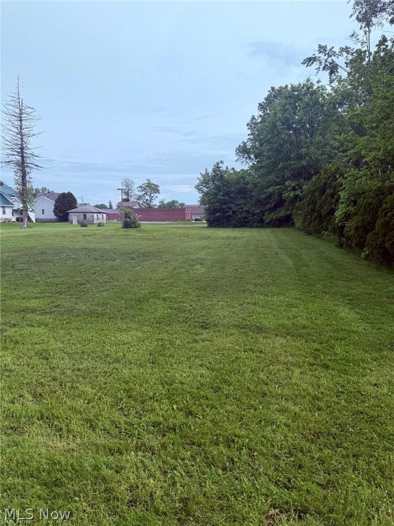 4337 Youngstown Kingsville Road NE Vienna OH 44473