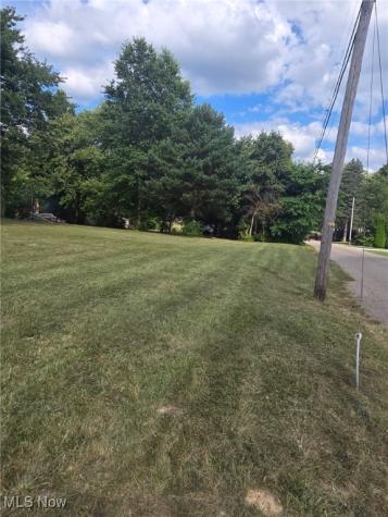 Cleveland Avenue NW North Canton OH 44720