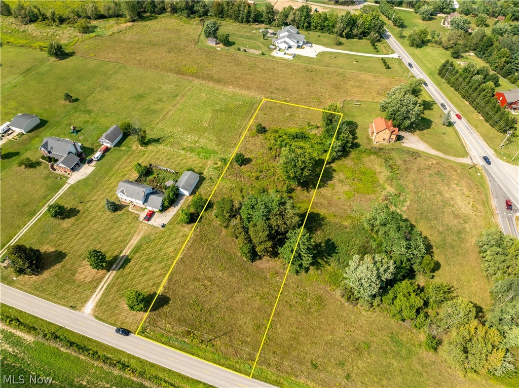 Paradise Road Medina OH 44256