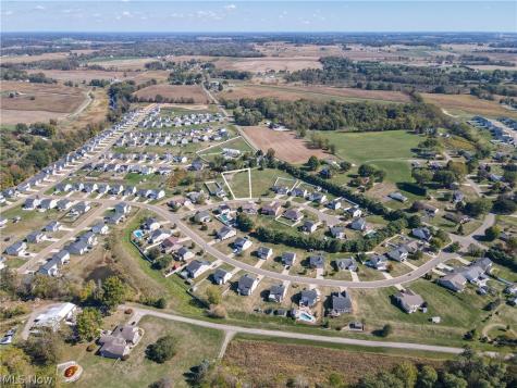 Fiddler Court Circle NE Canton OH 44721