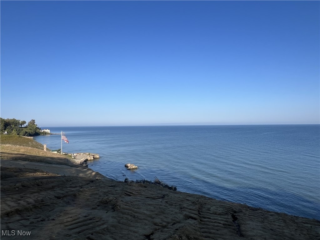 2663 Lake Road Conneaut OH 44030