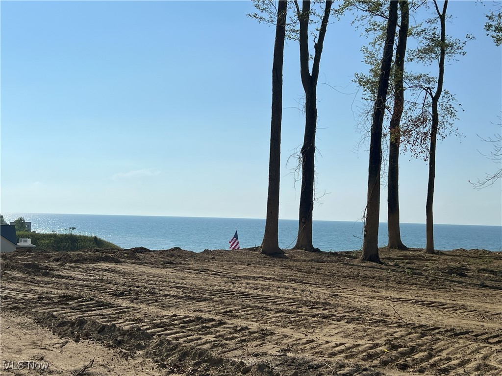 2663 Lake Road Conneaut OH 44030