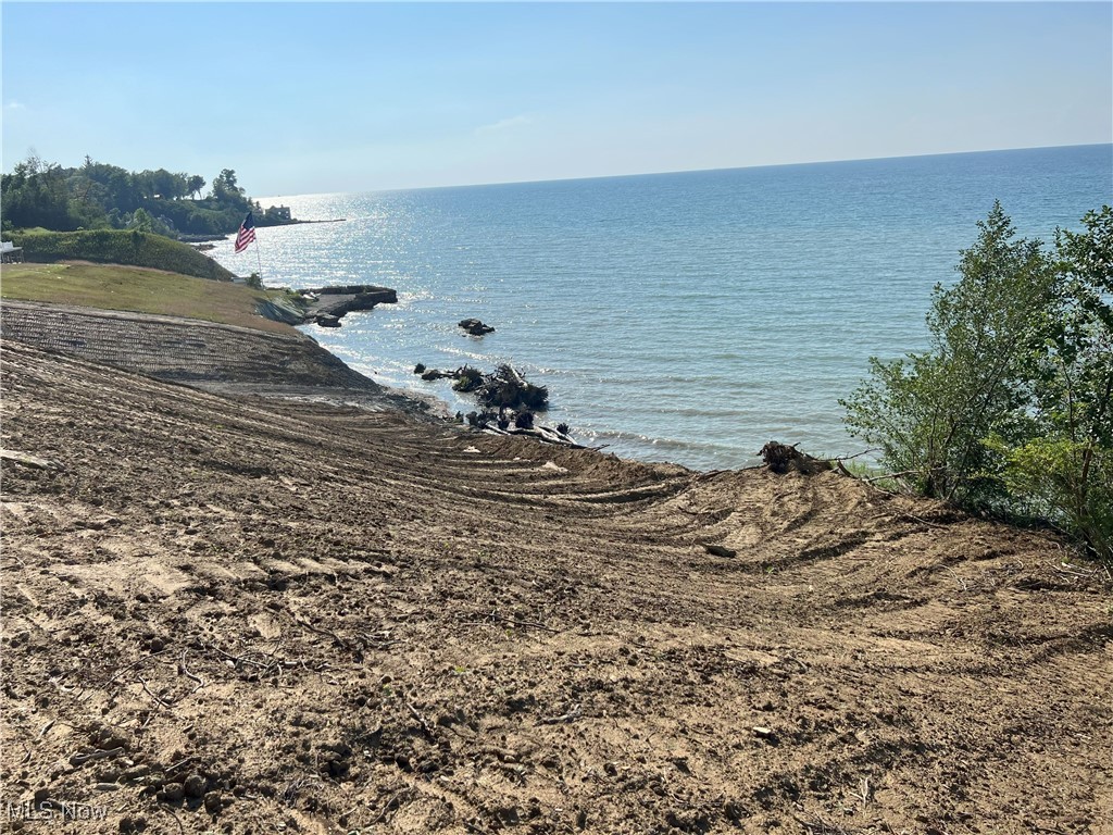 2663 Lake Road Conneaut OH 44030