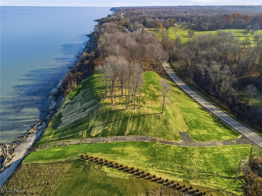 2663 Lake Road Conneaut OH 44030