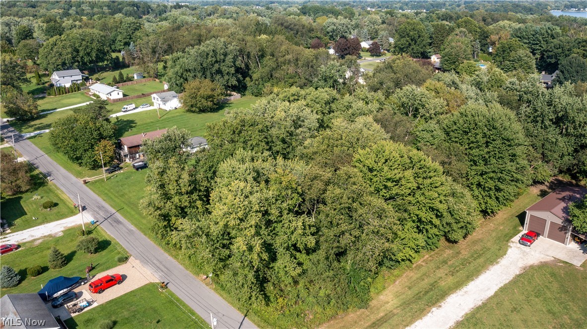 4051 Greenbay Drive Barberton OH 44203