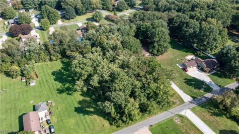 4051 Greenbay Drive Barberton OH 44203