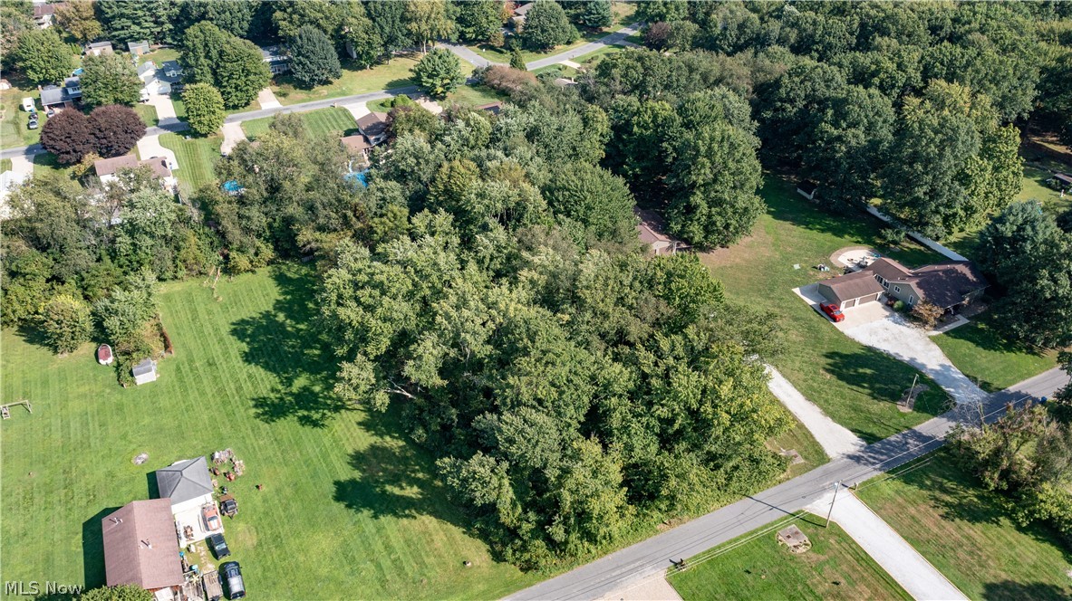 4051 Greenbay Drive Barberton OH 44203