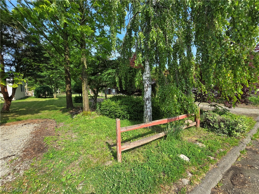 4877 Presidential Drive Geneva OH 44041