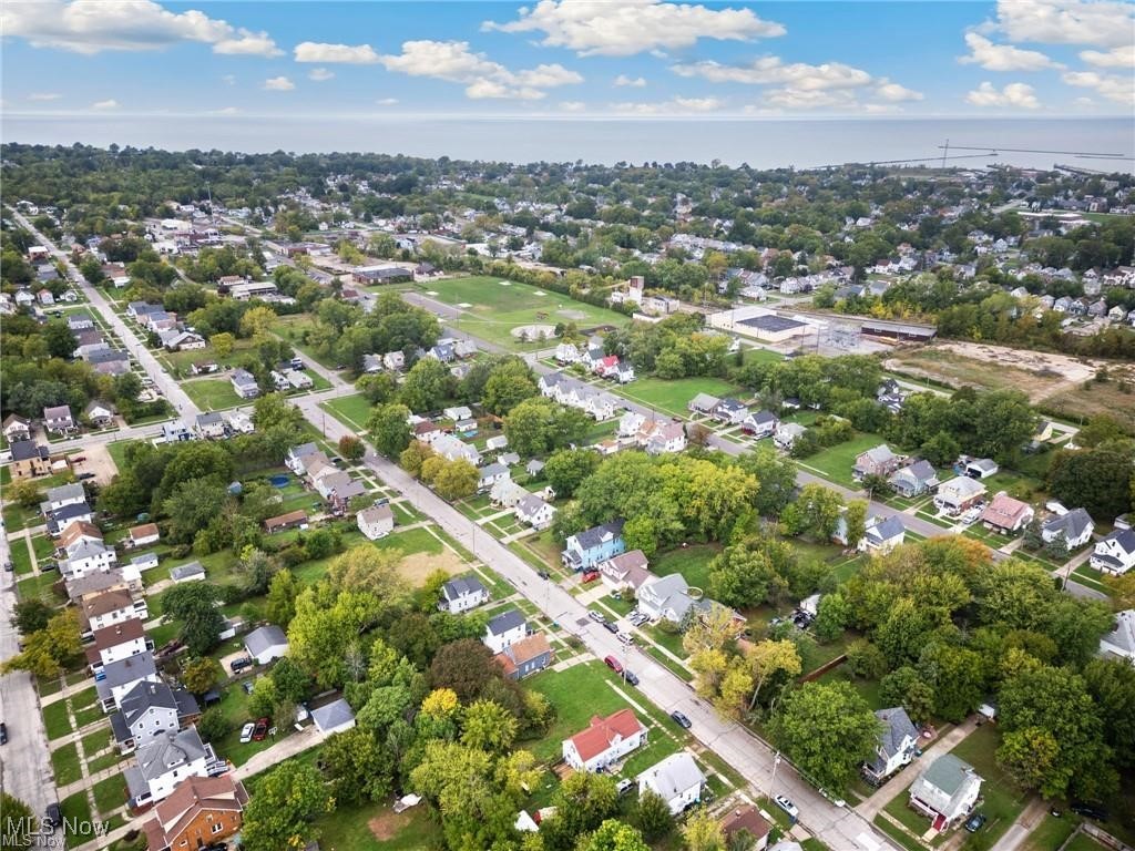 V/l 831 W 17th Street Lorain OH 44052