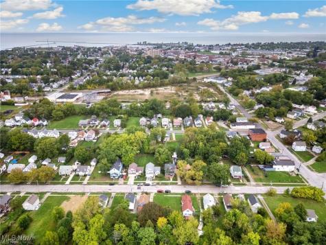 V/l 831 W 17th Street Lorain OH 44052