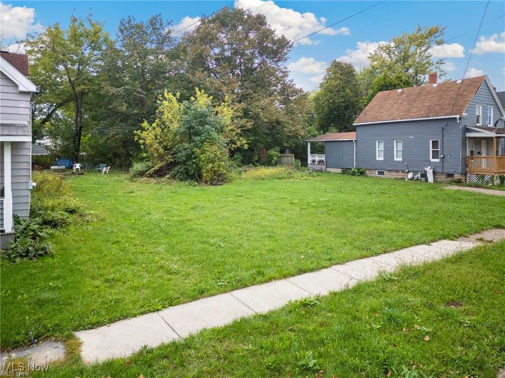 V/l 831 W 17th Street Lorain OH 44052