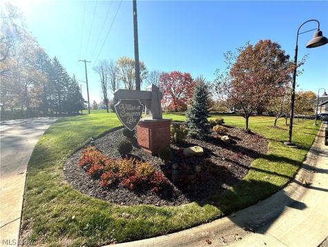 138 Relentless Way Hartville OH 44632