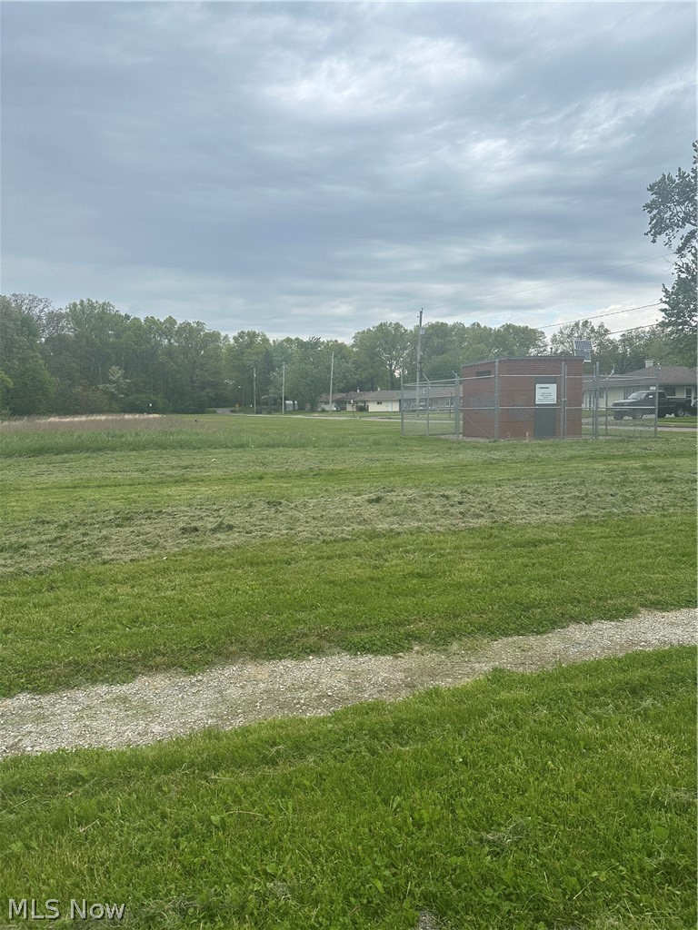 Maple Avenue Austintown OH 44515