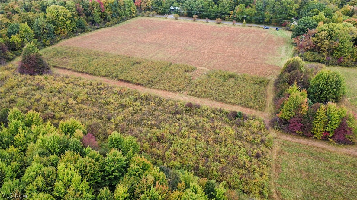 V/l 2 Balch Road Leroy OH 44086