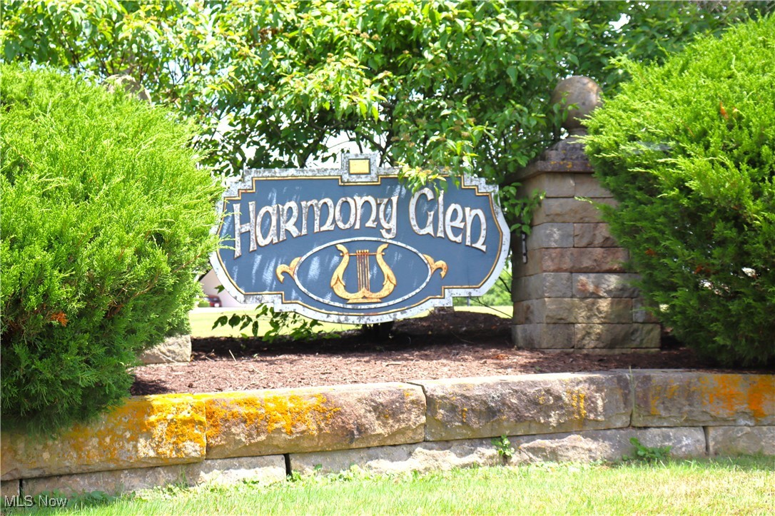 S/l 26 Overture Drive Newbury OH 44065