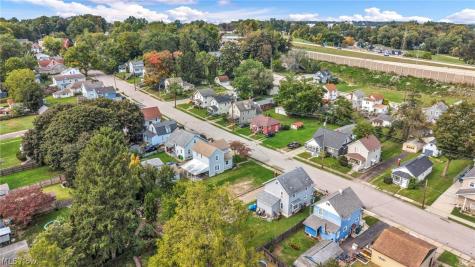 52 Norwood Street Barberton OH 44203