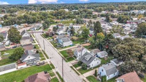 52 Norwood Street Barberton OH 44203