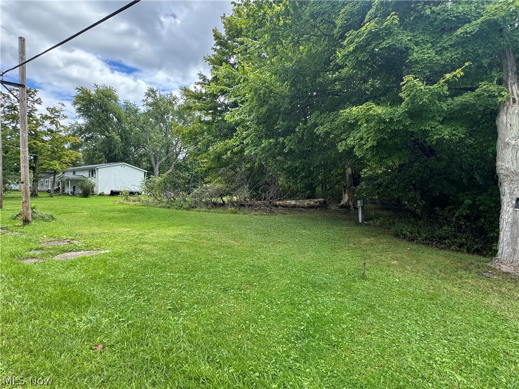 2762 E Water Street Rock Creek OH 44084