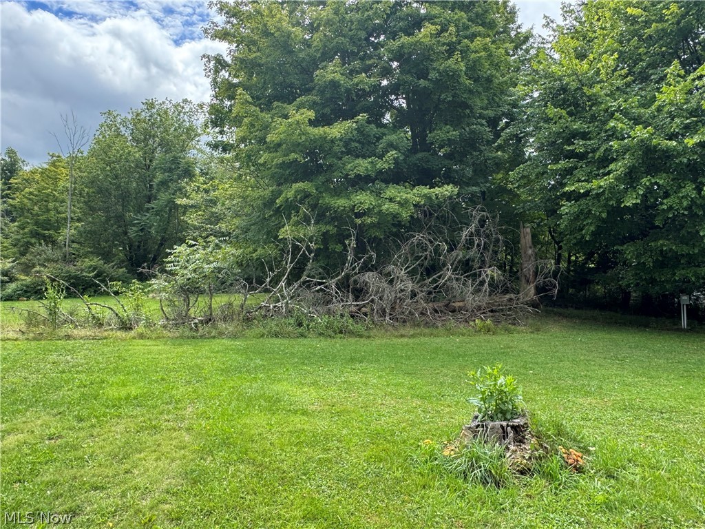 2762 E Water Street Rock Creek OH 44084